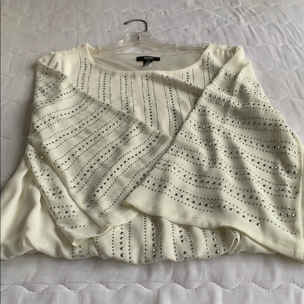 Aldana Petite Blouse